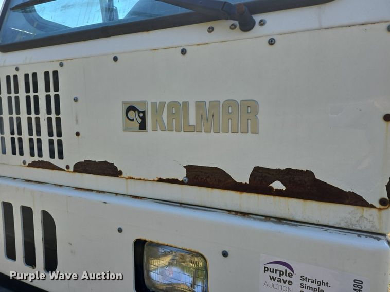 image for item DQ4480 2013 Kalmar Ottawa 4X2 yard truck