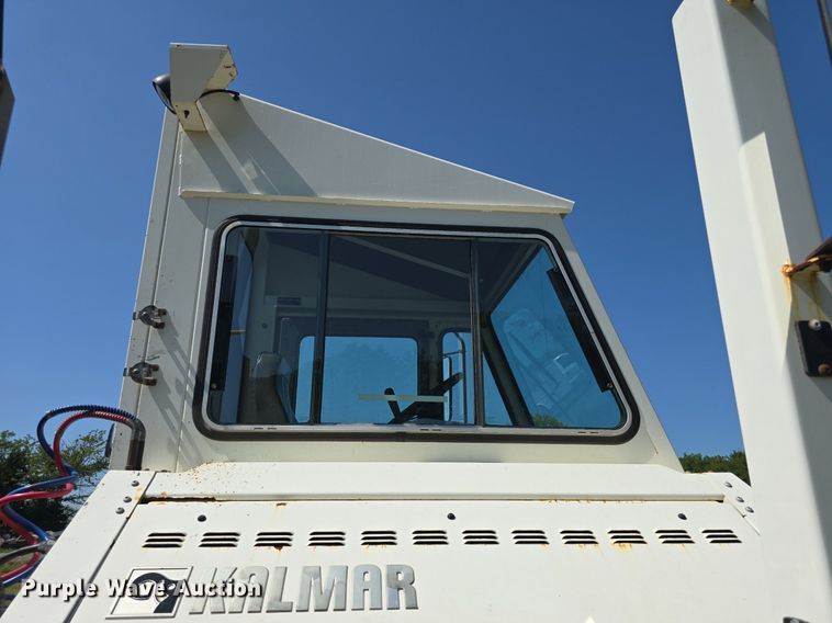 image for item DQ4480 2013 Kalmar Ottawa 4X2 yard truck