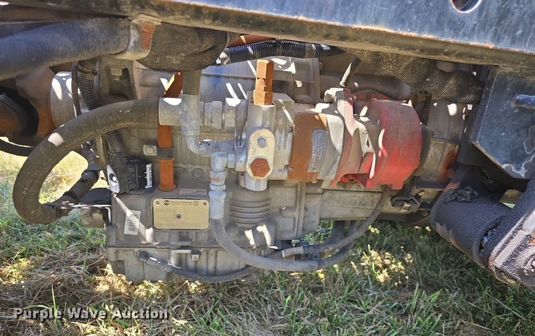 image for item DQ4480 2013 Kalmar Ottawa 4X2 yard truck