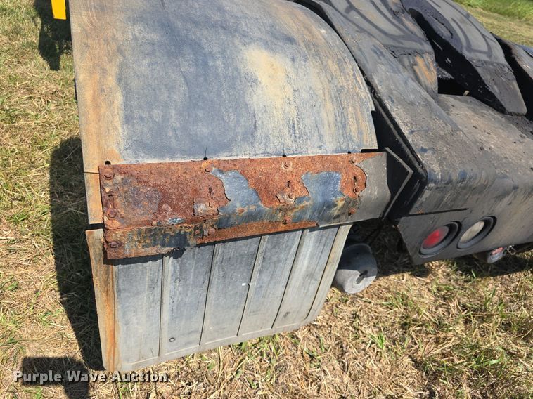 image for item DQ4480 2013 Kalmar Ottawa 4X2 yard truck