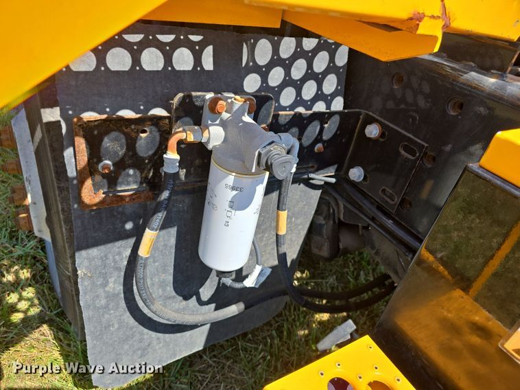 image for item DQ4480 2013 Kalmar Ottawa 4X2 yard truck