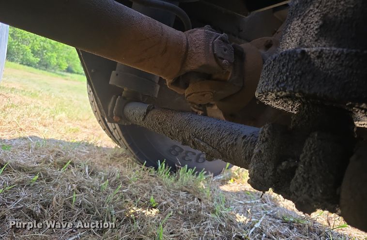 image for item DQ4480 2013 Kalmar Ottawa 4X2 yard truck