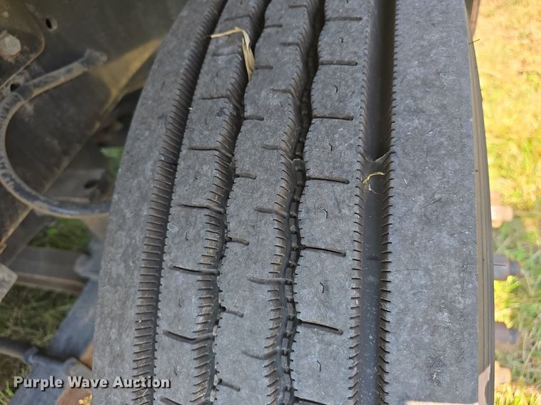 image for item DQ4480 2013 Kalmar Ottawa 4X2 yard truck