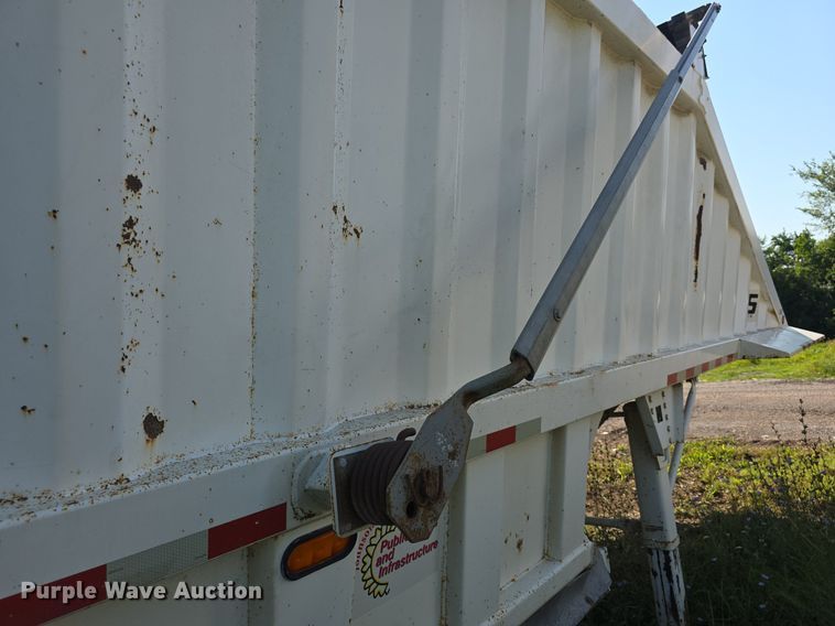 image for item DQ4481 2010 CPS SBD40 bottom dump trailer