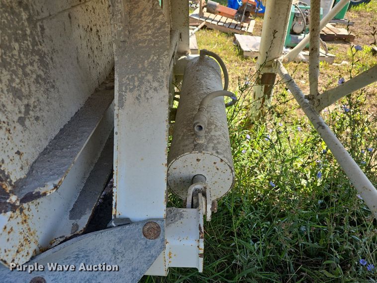 image for item DQ4481 2010 CPS SBD40 bottom dump trailer