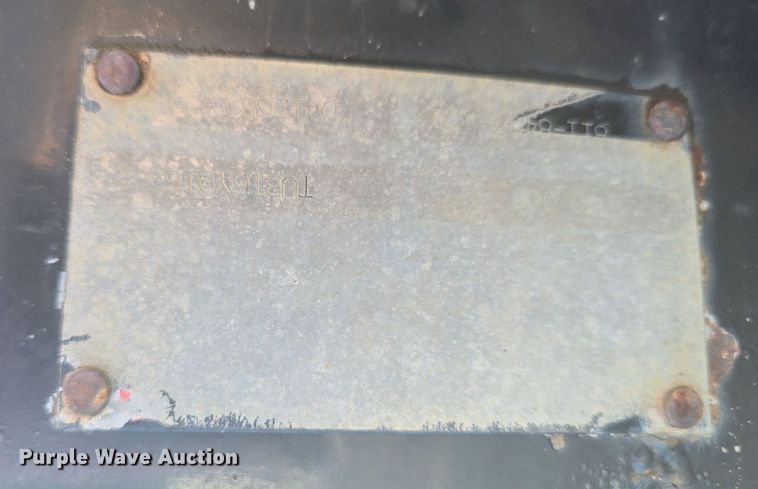 image for item DQ4482 2004 International 7600 dump truck