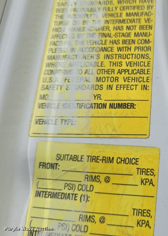 image for item DQ4482 2004 International 7600 dump truck