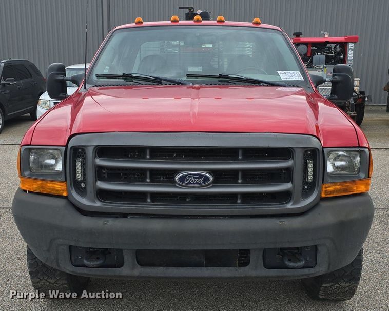 image for item DQ4490 2000 Ford F350 Super Duty XL SuperCab flatbed pickup truck