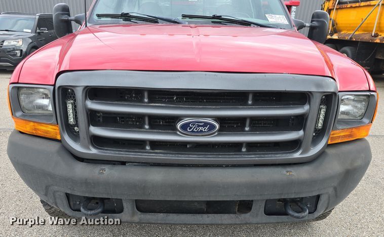 image for item DQ4490 2000 Ford F350 Super Duty XL SuperCab flatbed pickup truck