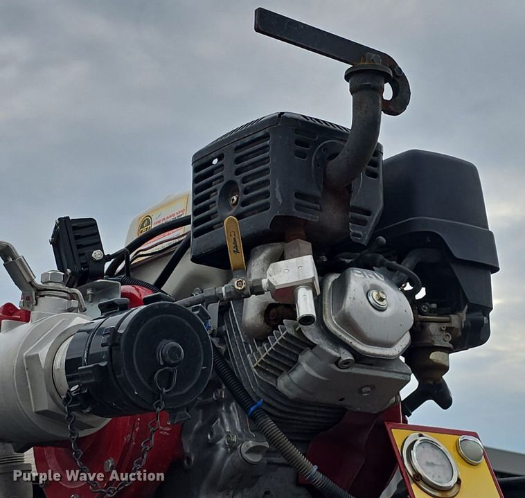 image for item DQ4490 2000 Ford F350 Super Duty XL SuperCab flatbed pickup truck