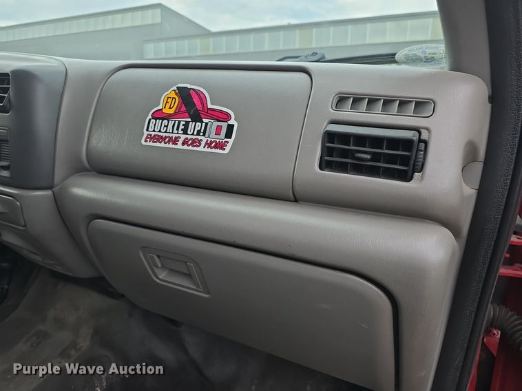 image for item DQ4490 2000 Ford F350 Super Duty XL SuperCab flatbed pickup truck