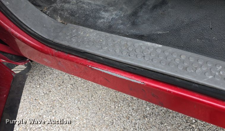 image for item DQ4490 2000 Ford F350 Super Duty XL SuperCab flatbed pickup truck