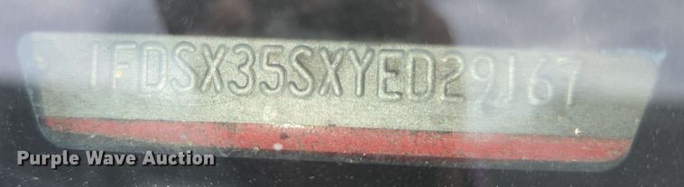 image for item DQ4490 2000 Ford F350 Super Duty XL SuperCab flatbed pickup truck