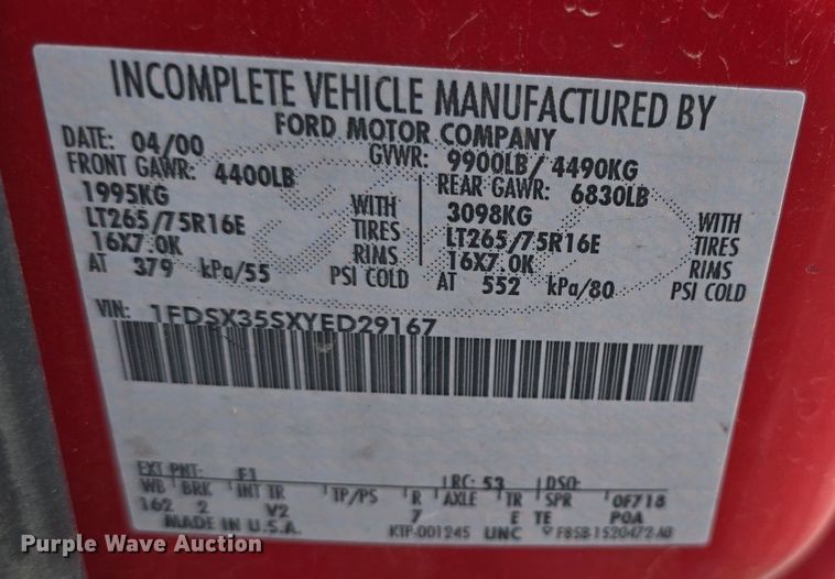 image for item DQ4490 2000 Ford F350 Super Duty XL SuperCab flatbed pickup truck