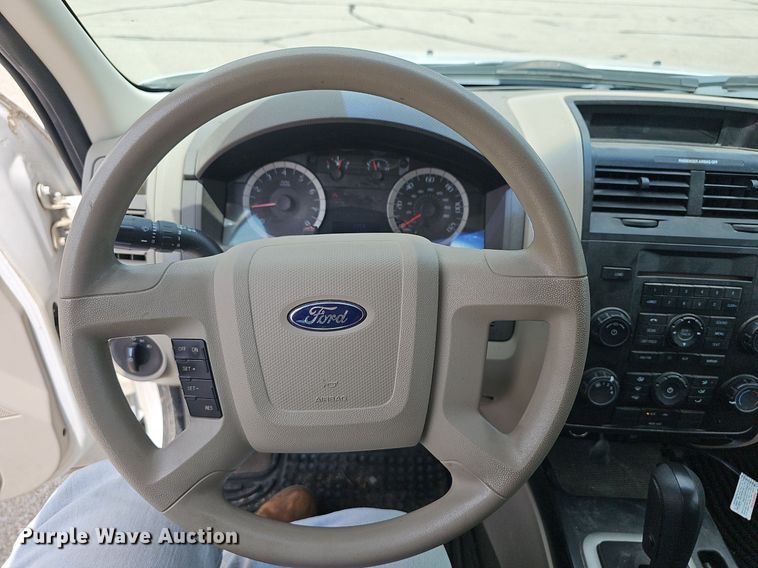 image for item DQ4491 2011 Ford Escape  SUV
