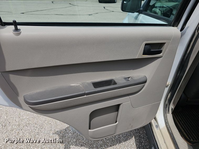 image for item DQ4491 2011 Ford Escape  SUV