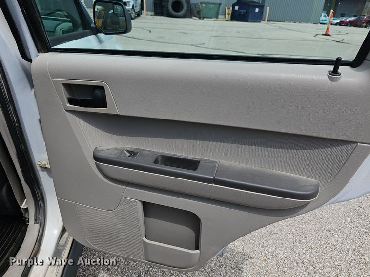 image for item DQ4491 2011 Ford Escape  SUV