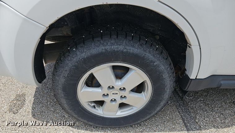 image for item DQ4491 2011 Ford Escape  SUV