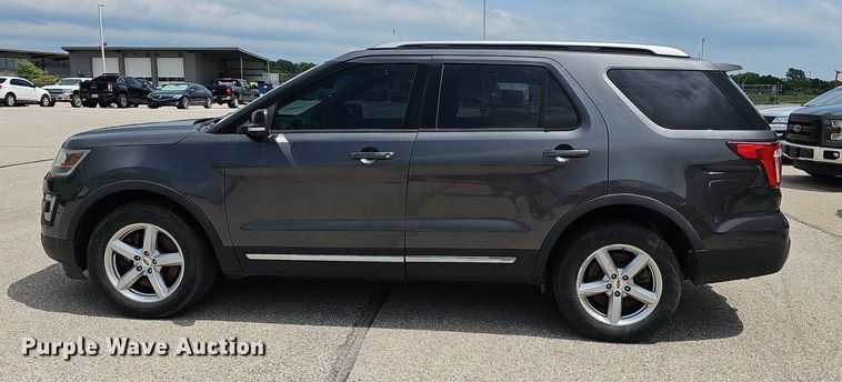 image for item DQ4492 2016 Ford Explorer XLT SUV