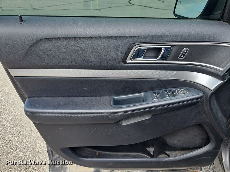 image for item DQ4492 2016 Ford Explorer XLT SUV