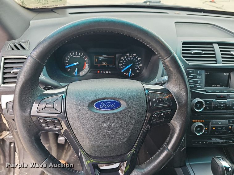 image for item DQ4492 2016 Ford Explorer XLT SUV