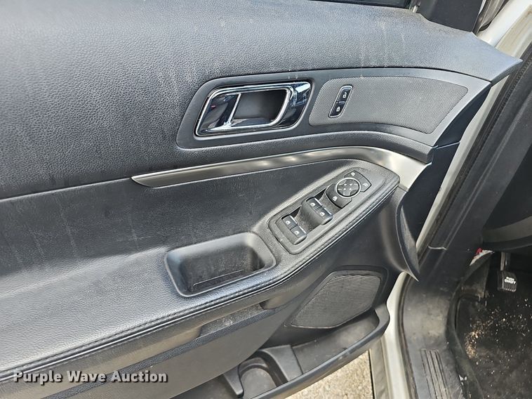 image for item DQ4495 2016 Ford Explorer Police Interceptor  SUV