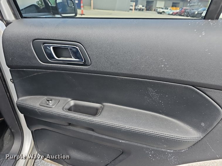 image for item DQ4495 2016 Ford Explorer Police Interceptor  SUV