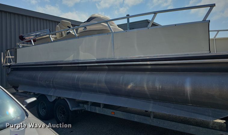 image for item DQ4496 2008 Sun Tracker boat