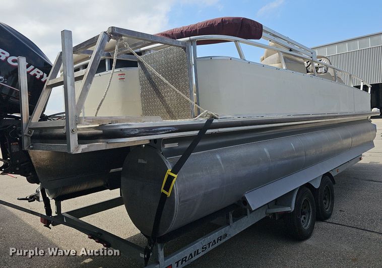 image for item DQ4496 2008 Sun Tracker boat