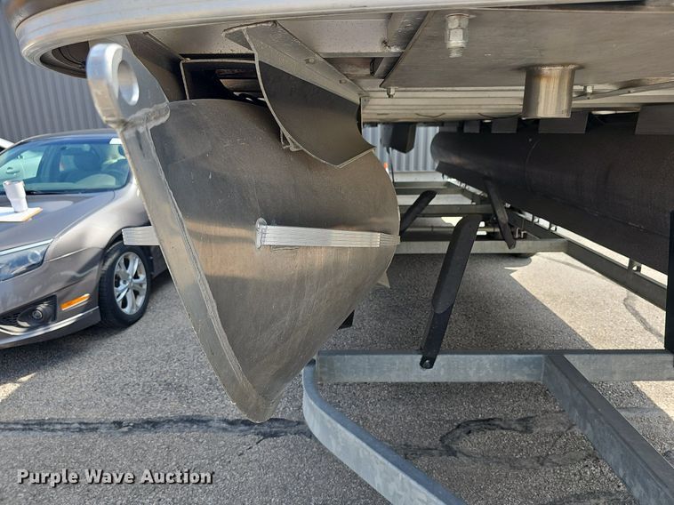 image for item DQ4496 2008 Sun Tracker boat