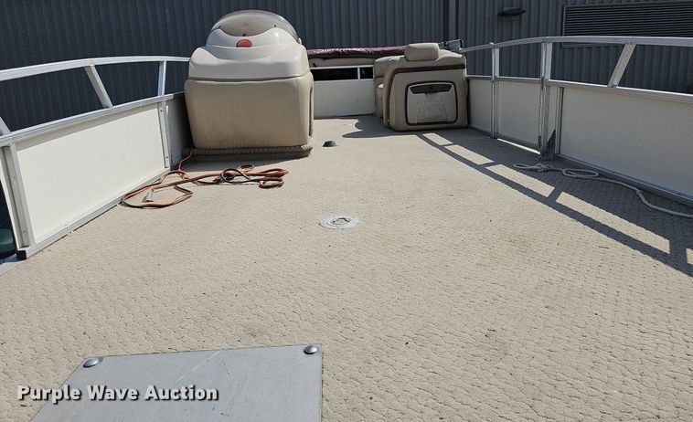 image for item DQ4496 2008 Sun Tracker boat