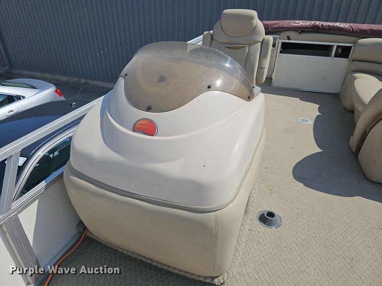 image for item DQ4496 2008 Sun Tracker boat
