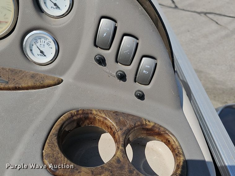 image for item DQ4496 2008 Sun Tracker boat