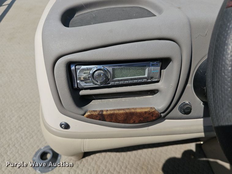 image for item DQ4496 2008 Sun Tracker boat