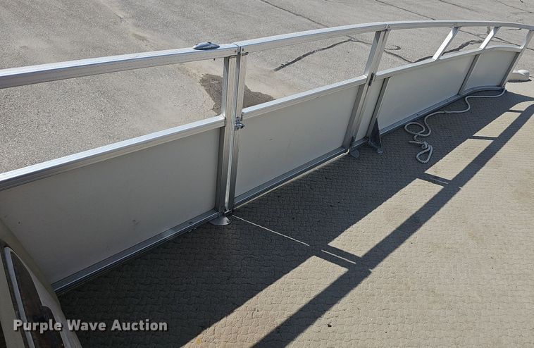 image for item DQ4496 2008 Sun Tracker boat