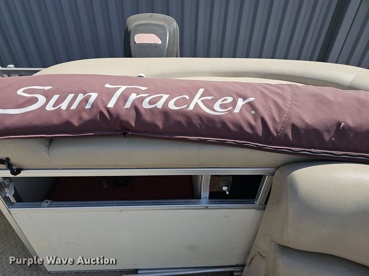 image for item DQ4496 2008 Sun Tracker boat