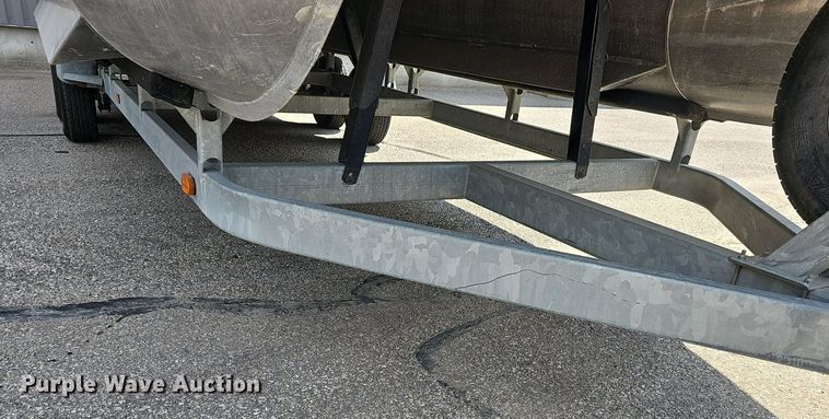 image for item DQ4496 2008 Sun Tracker boat