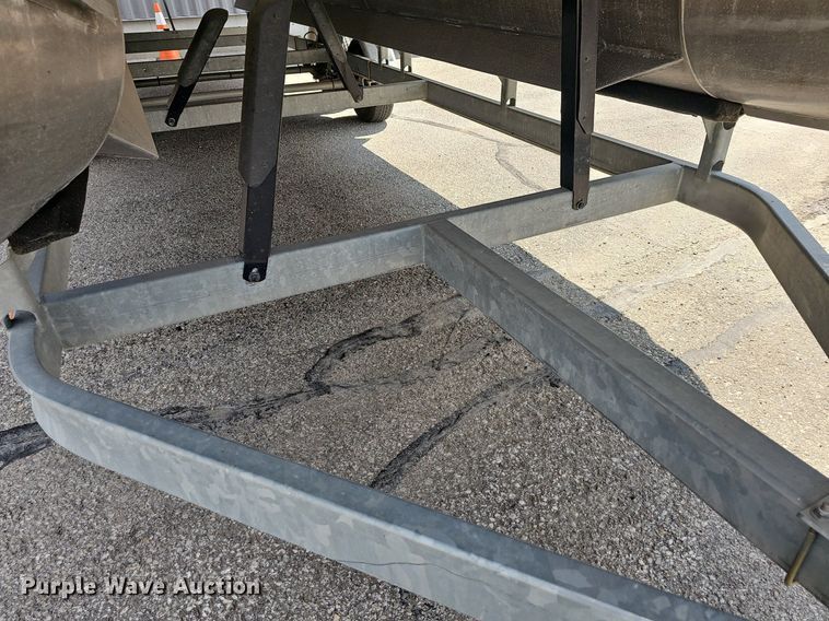 image for item DQ4496 2008 Sun Tracker boat