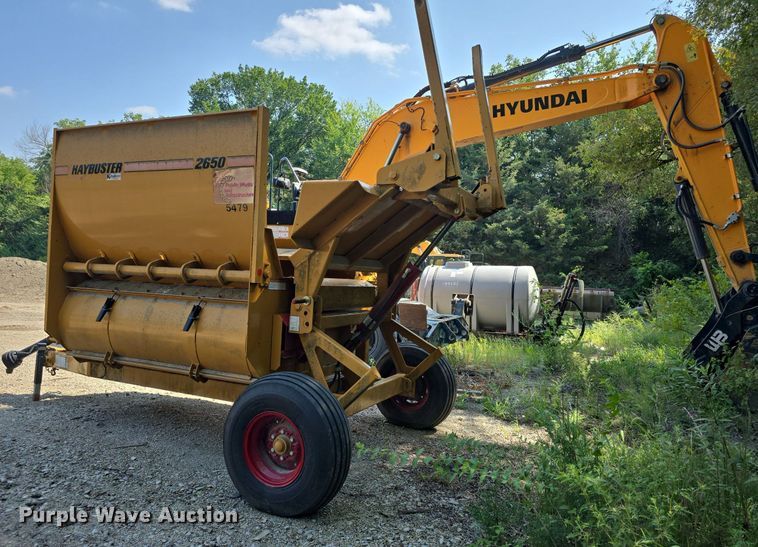 image for item DQ4503 2007 Duratech Haybuster 2650 bale processor