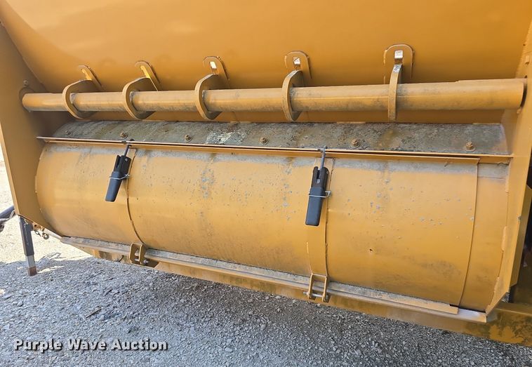 image for item DQ4503 2007 Duratech Haybuster 2650 bale processor