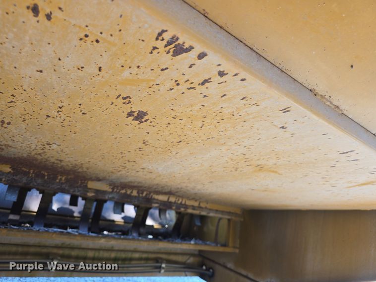 image for item DQ4503 2007 Duratech Haybuster 2650 bale processor