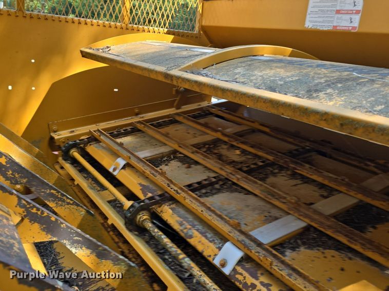 image for item DQ4503 2007 Duratech Haybuster 2650 bale processor