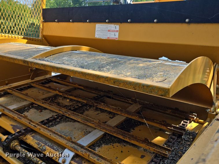 image for item DQ4503 2007 Duratech Haybuster 2650 bale processor