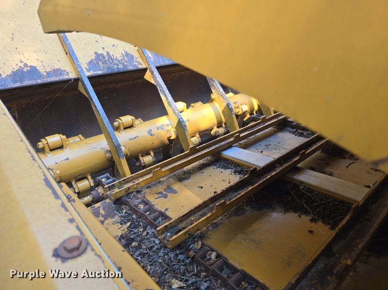 image for item DQ4503 2007 Duratech Haybuster 2650 bale processor