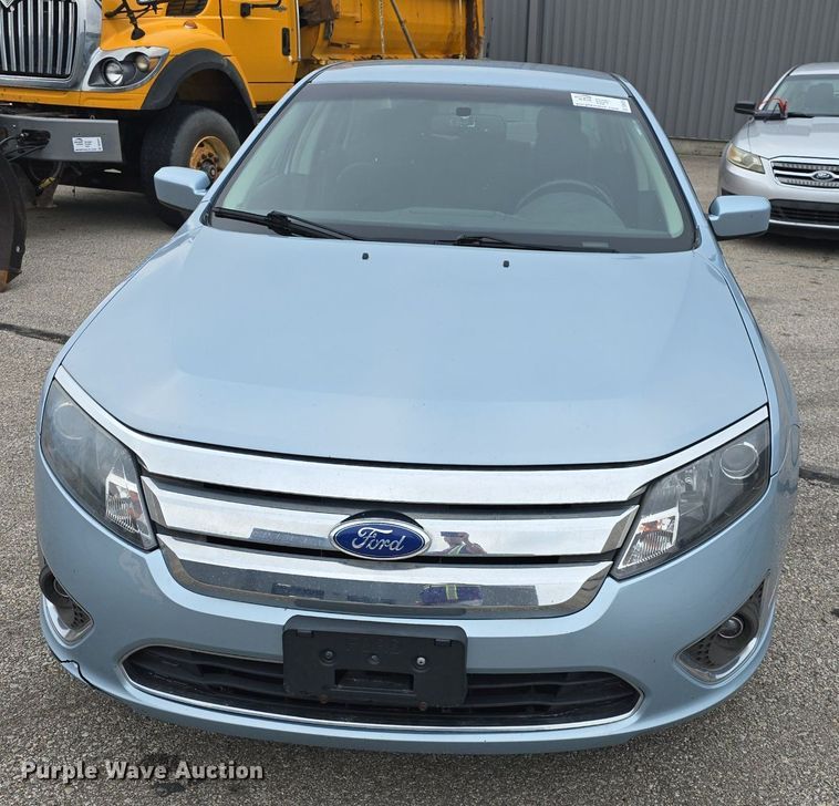 image for item DQ4529 2011 Ford Fusion Hybrid 