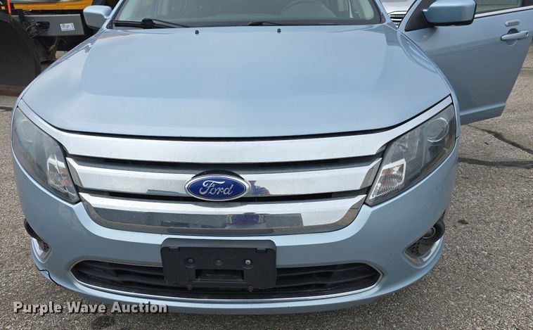 image for item DQ4529 2011 Ford Fusion Hybrid 