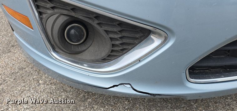 image for item DQ4529 2011 Ford Fusion Hybrid 