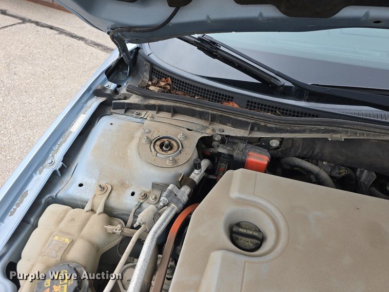 image for item DQ4529 2011 Ford Fusion Hybrid 