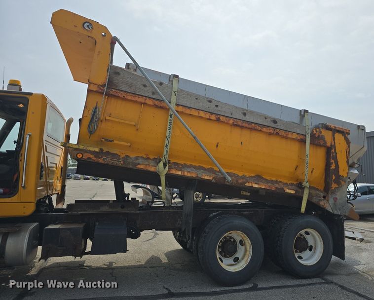 image for item DQ4541 2014 International WorkStar 7500 dump truck