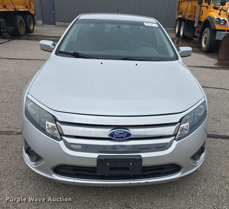 image for item DQ4542 2011 Ford Fusion Hybrid 